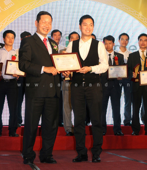 Thuận Thiên Kiếm đoạt giải Sao Khuê 2011 - Ảnh 2