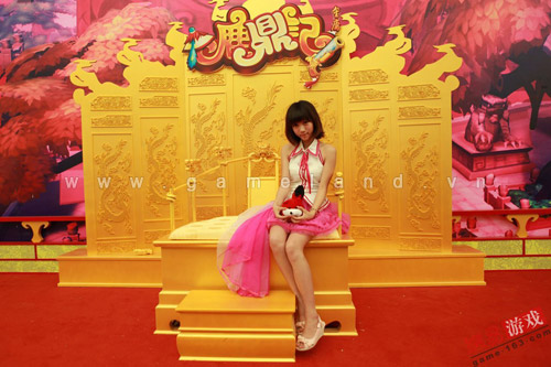 ChinaJoy 2011: Mỹ nữ tuổi teen tại gian hàng ChangYou - Ảnh 11