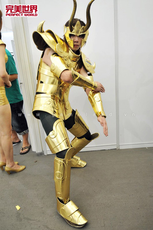 ChinaJoy 2011: Sắc vàng rực rỡ của Saint Seiya 14