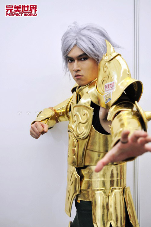 ChinaJoy 2011: Sắc vàng rực rỡ của Saint Seiya 17