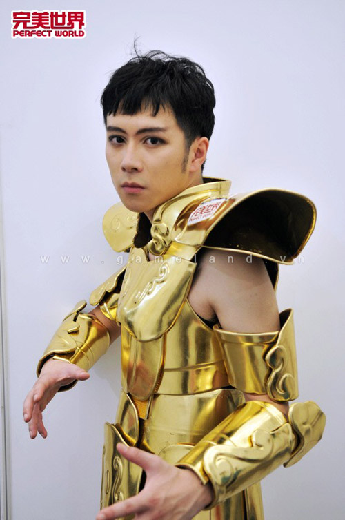 ChinaJoy 2011: Sắc vàng rực rỡ của Saint Seiya 20