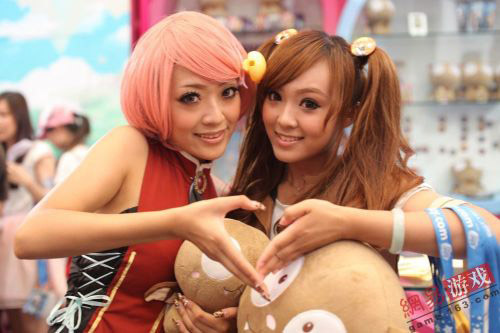 ChinaJoy 2011: Những cặp đôi showgirl đáng yêu (1) - Ảnh 4