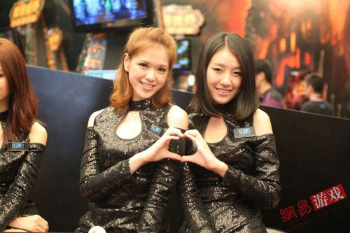 ChinaJoy 2011: Những cặp đôi showgirl đáng yêu (1) - Ảnh 7