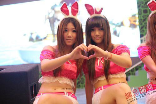 ChinaJoy 2011: Những cặp đôi showgirl đáng yêu (1) - Ảnh 9