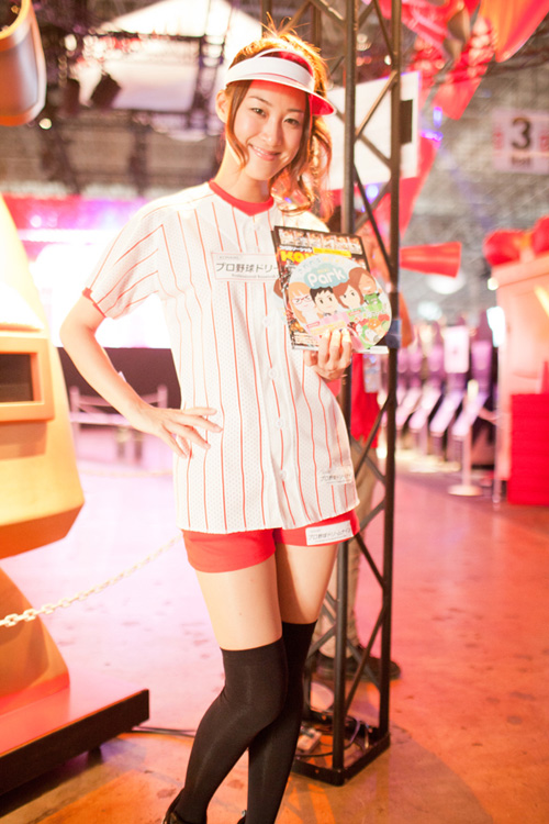 TGS 2012: Những cô nàng showgirl xinh đẹp của Konami - Ảnh 8
