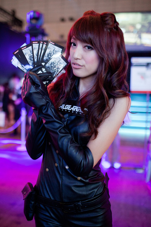 TGS 2012: Những cô nàng showgirl xinh đẹp của Konami - Ảnh 16