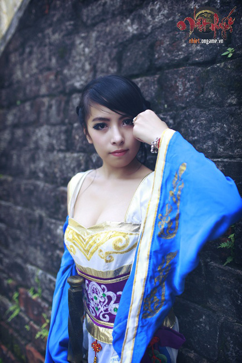 Pearla Nguyễn quyến rũ trong cosplay Nhiệt Huyết Online 3