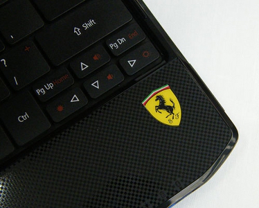 "Chiến mã Ferrari" chinh phục thị trường netbook - Ảnh 8