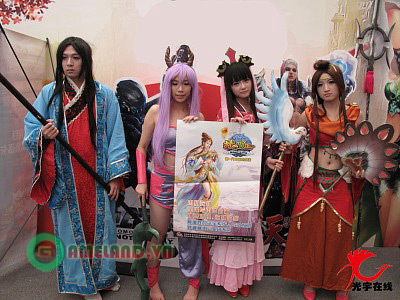 Những màn trình diễn cosplay đặc sắc tại Chinajoy 2010 (2) - Ảnh 39