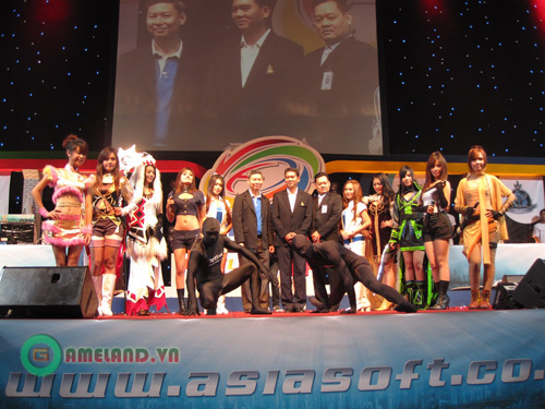 Sắc màu cosplay tràn ngập Asiasoft All Star Battle 2010 - Ảnh 15
