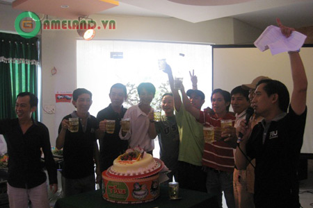 MU Việt Nam rộn ràng đón sinh nhật tại Cần Thơ - Ảnh 7