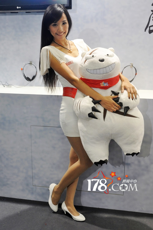 Ngắm dàn showgirl rạng rỡ tại DigiChina Expo 2010 - Ảnh 19